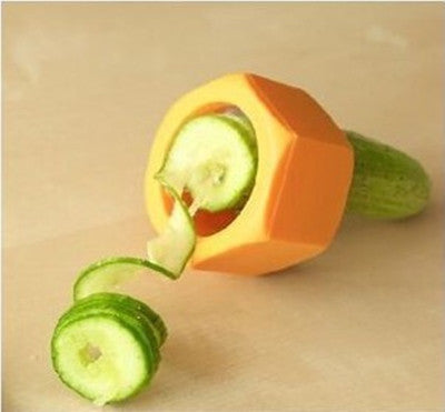 Spiral Knife Vegetable Cutter – Kitchen Gadget for Cucumbers, Zucchini & Spiral Slicing